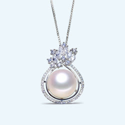 DBLUE珍珠“奢华璀璨”系列近圆形大直径珍珠吊坠（直径约10-11mm）