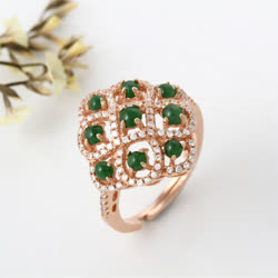 喜滿堂 “浪漫情懷“豪華鑲嵌滿綠翡翠戒指